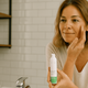 Routine matinale : le geste simple qui change la peau